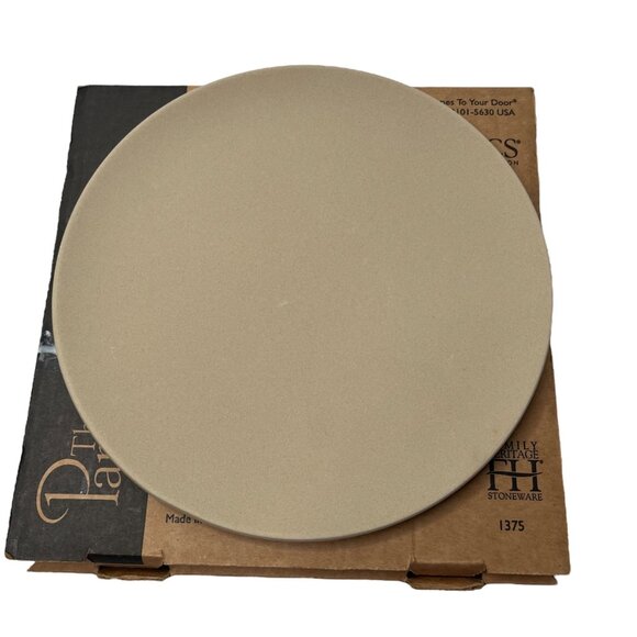 The Pampered Chef Small Round Stone 1375 Classics Collection - Picture 1 of 5